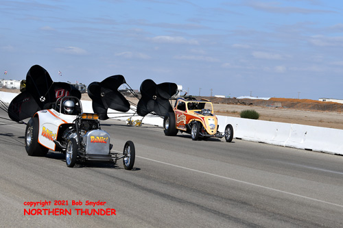 Nick Van Horn - 'Panic' (near lane) vs 
Randy Bradford - 'Bradford's Fiat' (far lane) - AA/FA